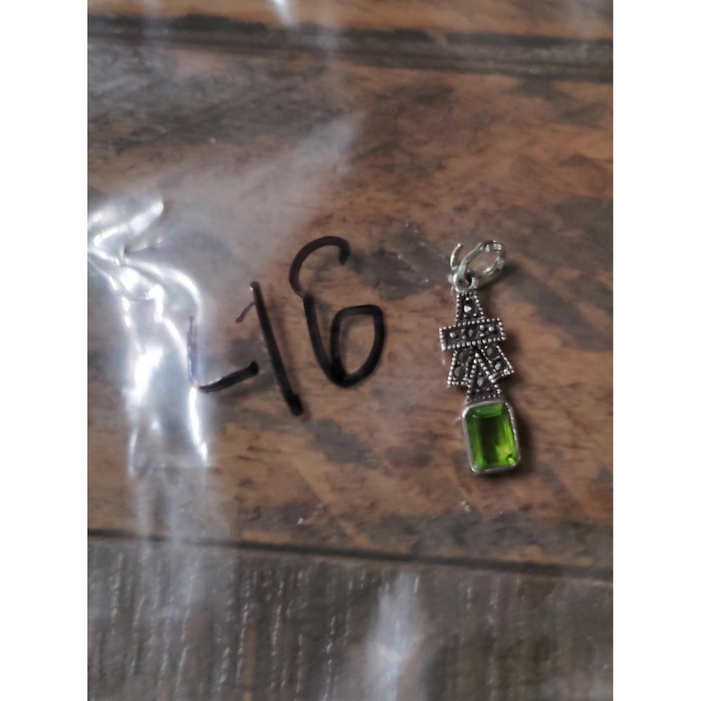 Vintage Art Deco 925 Sterling Silver Marcasite Green Peridot Drop Pendant